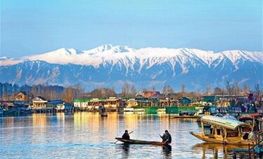 Enchanting Kashmir – Couple Special Tour Package